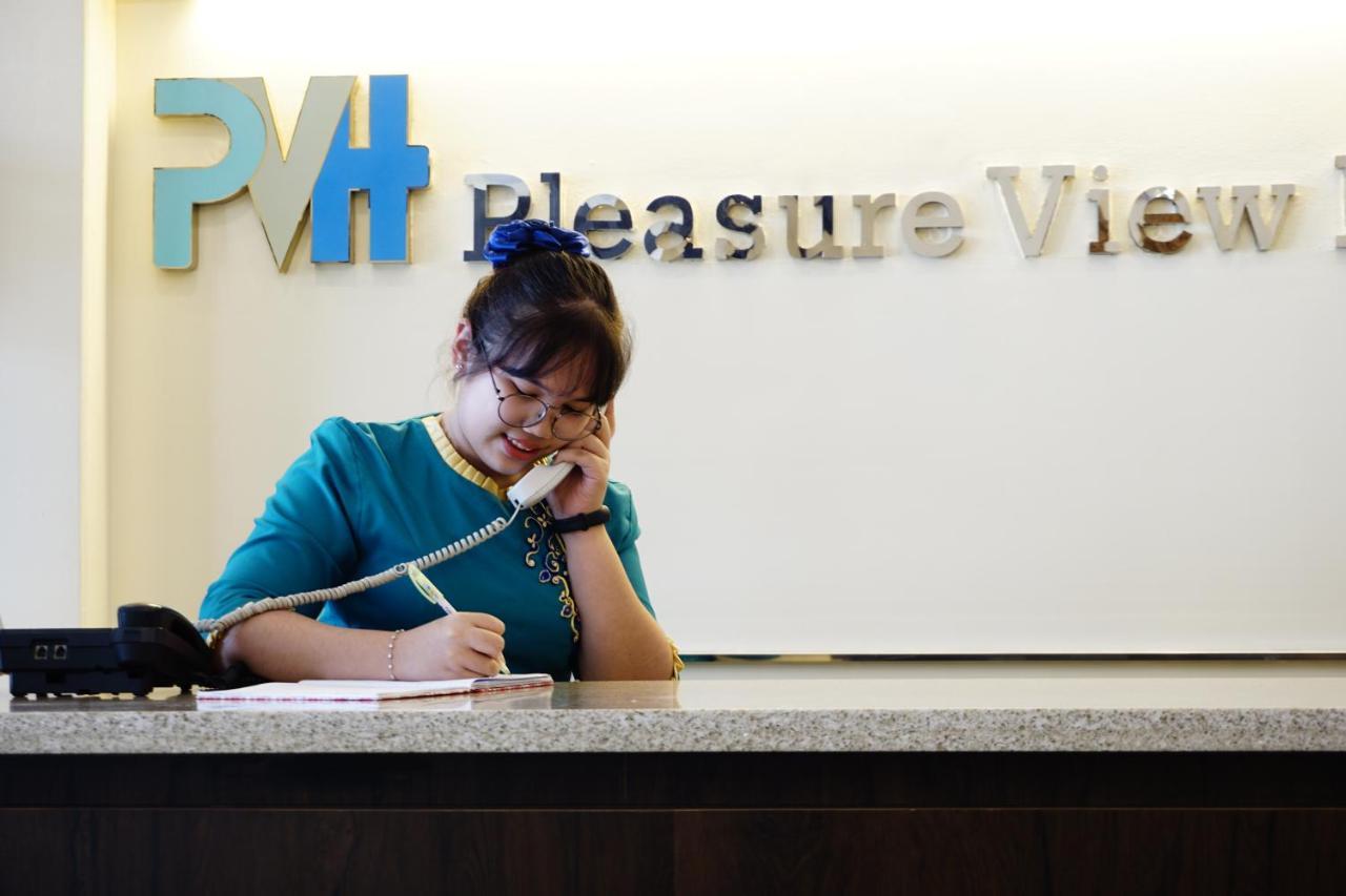 Pleasure View Hotel Yangón Exterior foto